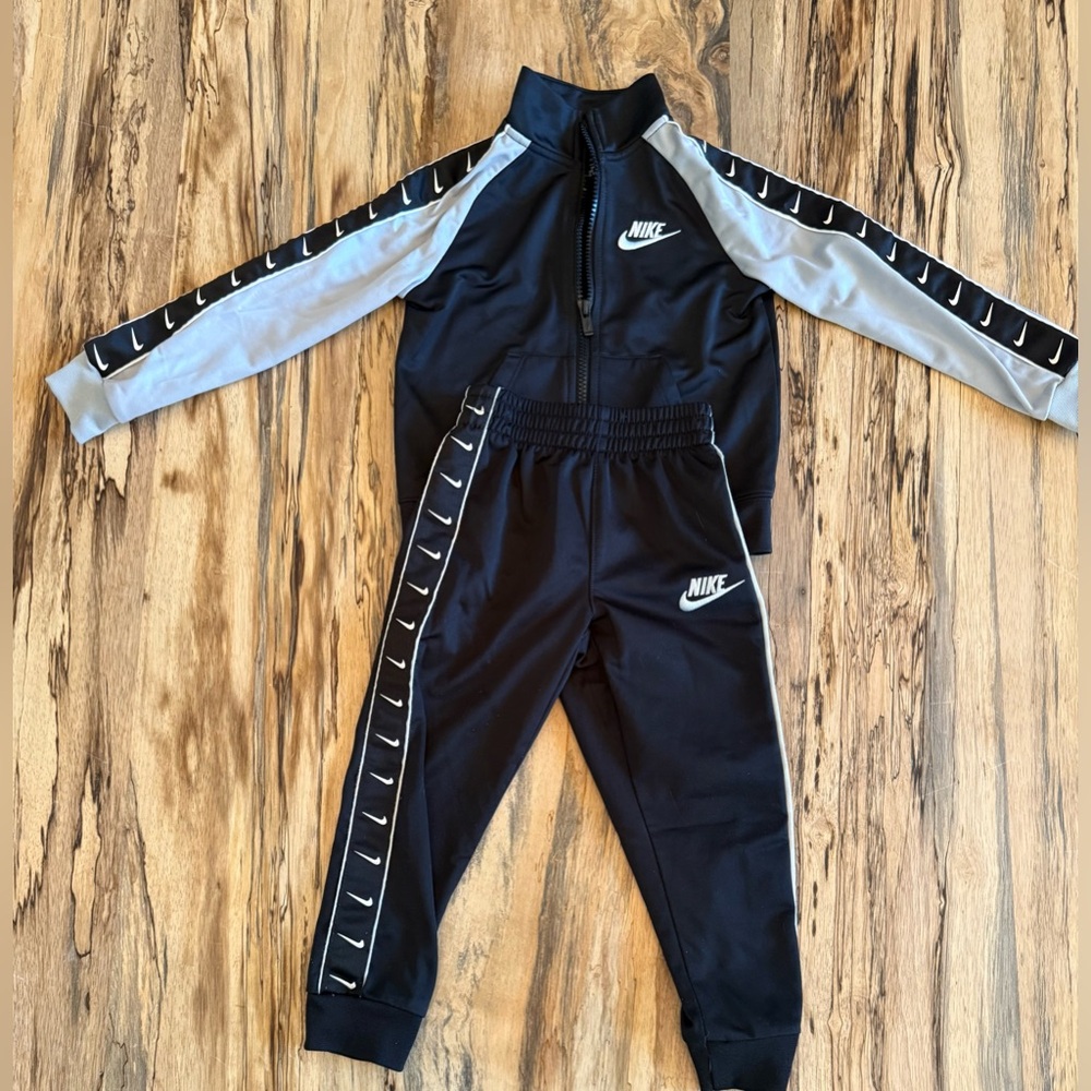 Nike Kids Black and Gray Matching Set